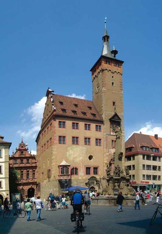 Hotel Schwarzes Ross Schwarzach am Main Exteriér fotografie